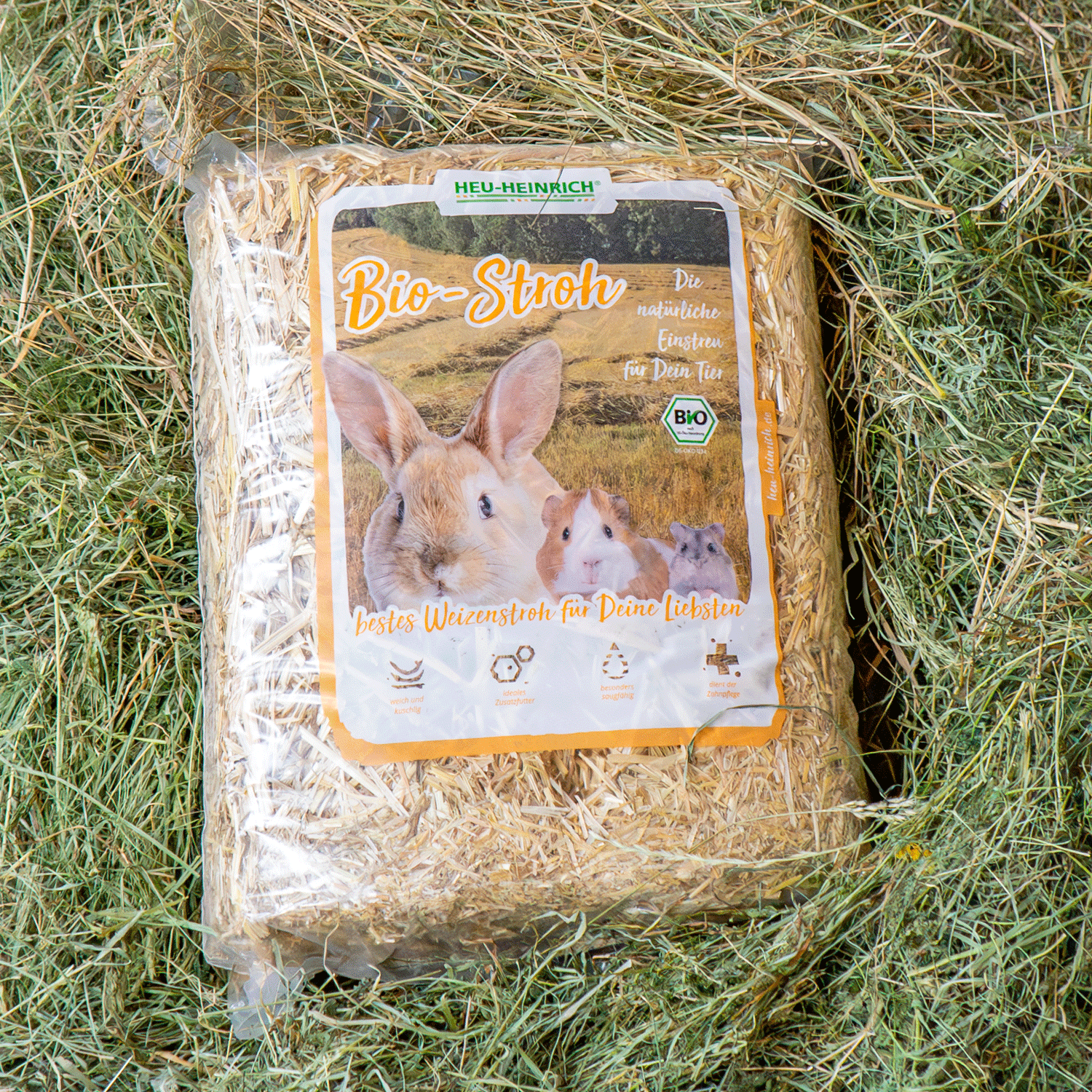 Heu Heinrich Bio-Weizenstroh 1 kg – lose auf Heu präsentiert, naturbelassenes Einstreu